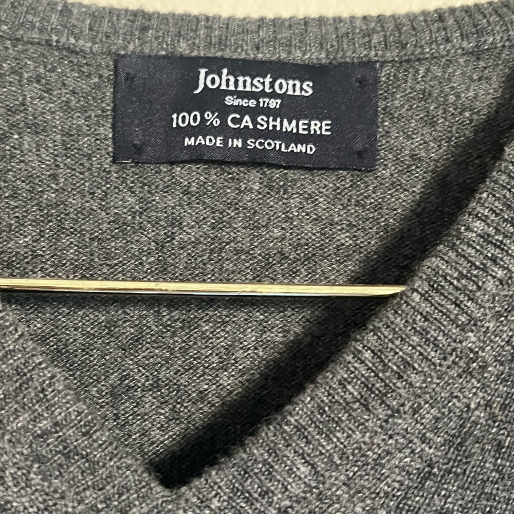 Johnstons Cashmere Sweater